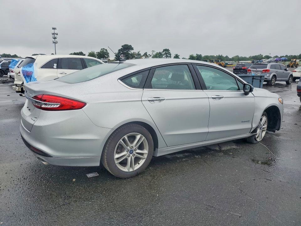 Продажа на аукционе авто 2018 Ford Fusion, vin: 3FA6P0LU8JR170196, номер лота: 66839076