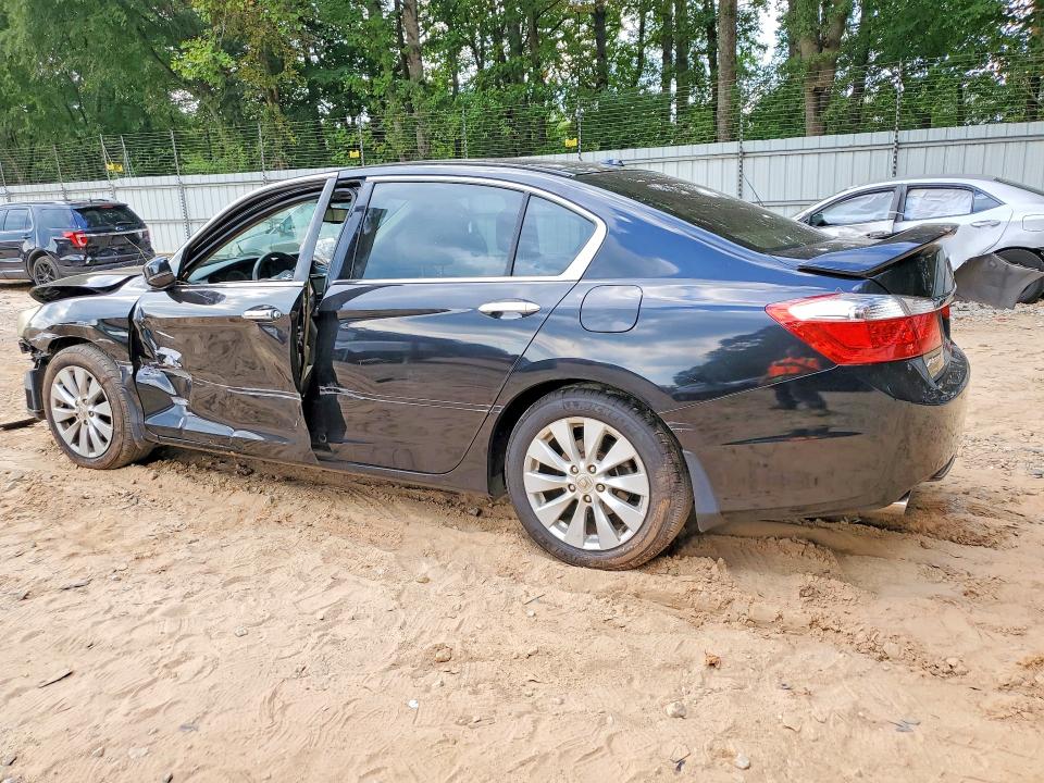 2013 Honda Accord მანქანა იყიდება აუქციონზე, vin: 1HGCR3F8XDA036782, აუქციონის ნომერი: 67498366