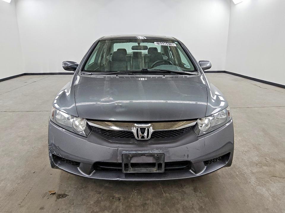 70330476 :رقم المزاد ، 19XFA1F99AE021277 vin ، 2010 Honda Civic مزاد بيع