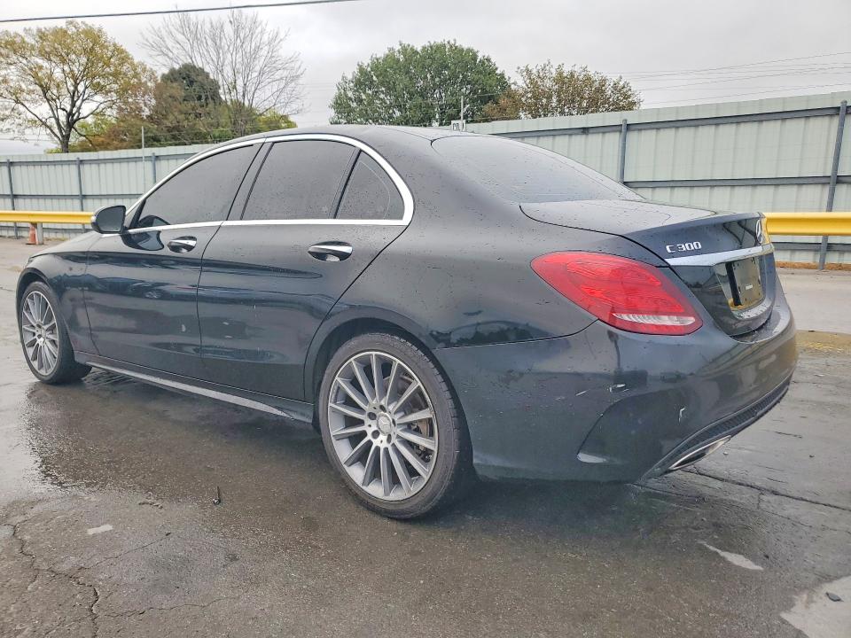 2015 Mercedes-benz C მანქანა იყიდება აუქციონზე, vin: 55SWF4KB7FU012847, აუქციონის ნომერი: 69711536