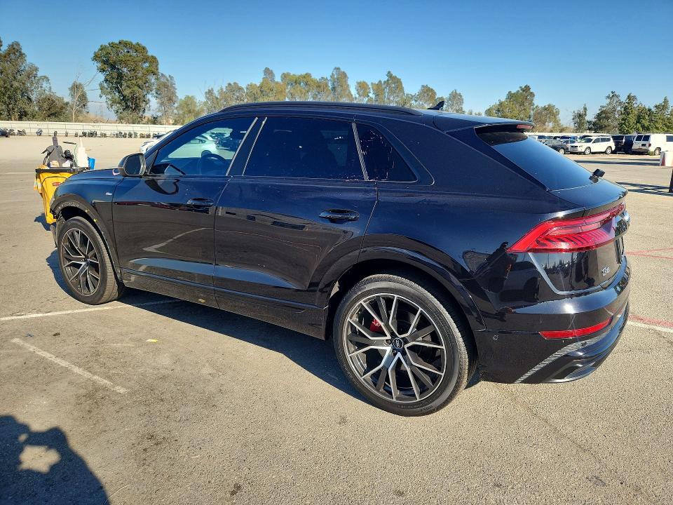 68775416 :رقم المزاد ، WA1EVAF17LD024204 vin ، 2020 Audi Q8 مزاد بيع