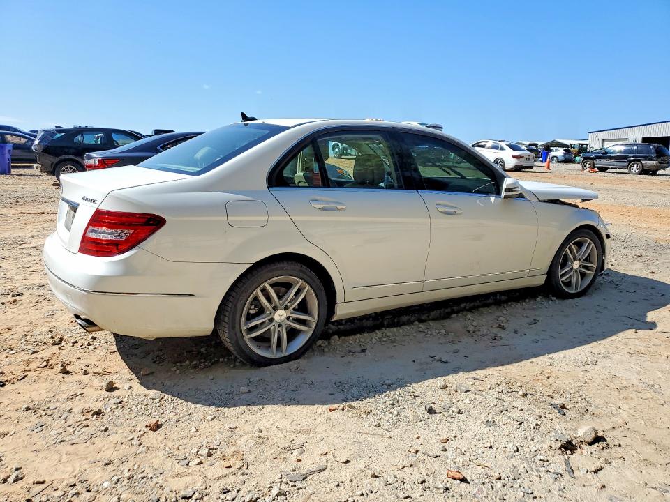 Продаж на аукціоні авто 2013 Mercedes-benz C, vin: WDDGF8AB5DR264723, номер лоту: 67686266