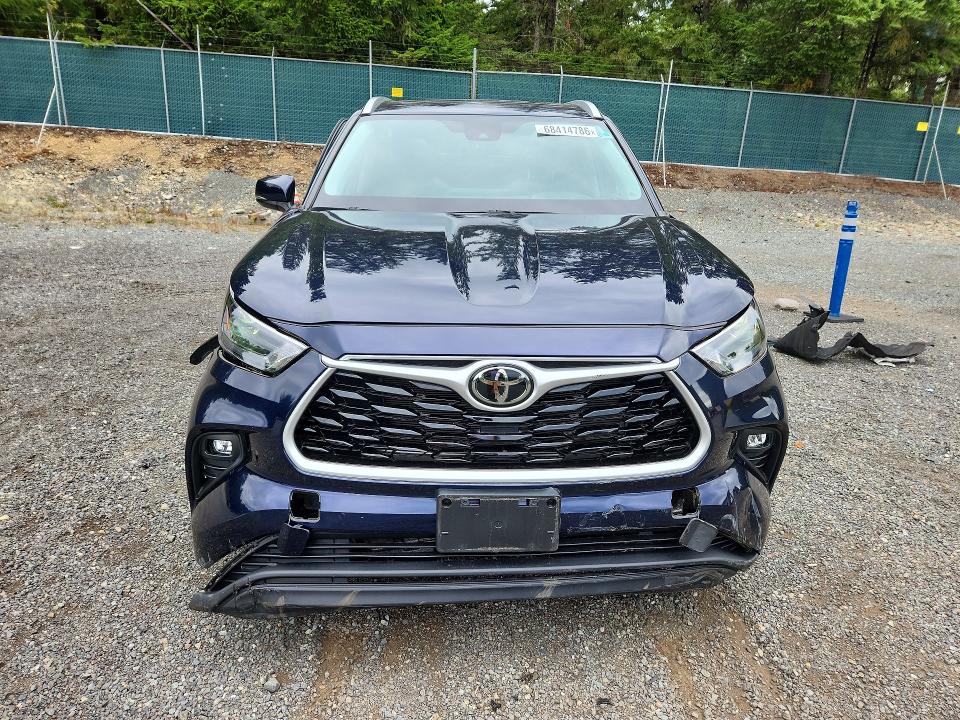 Продаж на аукціоні авто 2022 Toyota Highlander, vin: 5TDHZRBH7NS230008, номер лоту: 68414786