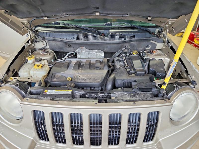 2010 Jeep Compass მანქანა იყიდება აუქციონზე, vin: 1J4NF4FBXAD511062, აუქციონის ნომერი: 70621086