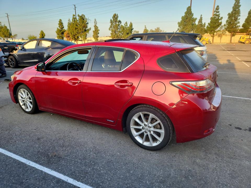 69515546 :رقم المزاد ، JTHKD5BH0D2122783 vin ، 2013 Lexus Ct مزاد بيع