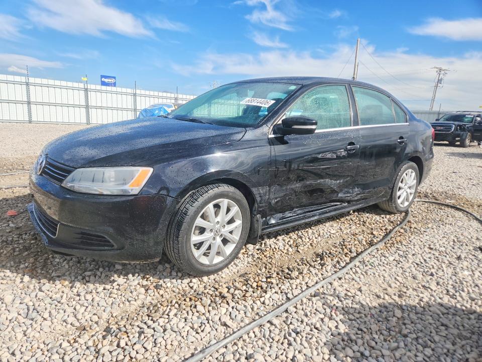 68814406 :رقم المزاد ، 3VWD17AJ3EM429844 vin ، 2014 Volkswagen Jetta مزاد بيع