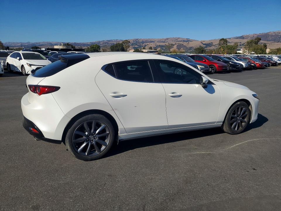 Aukcja sprzedaży 2023 Mazda 3, vin: JM1BPAKM1P1615560, numer aukcji: 68822326