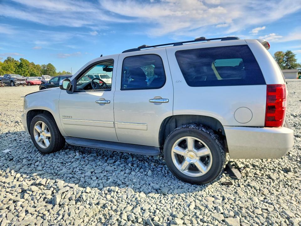 70964496 :رقم المزاد ، 1GNUCCE07AR220307 vin ، 2010 Chevrolet Tahoe مزاد بيع