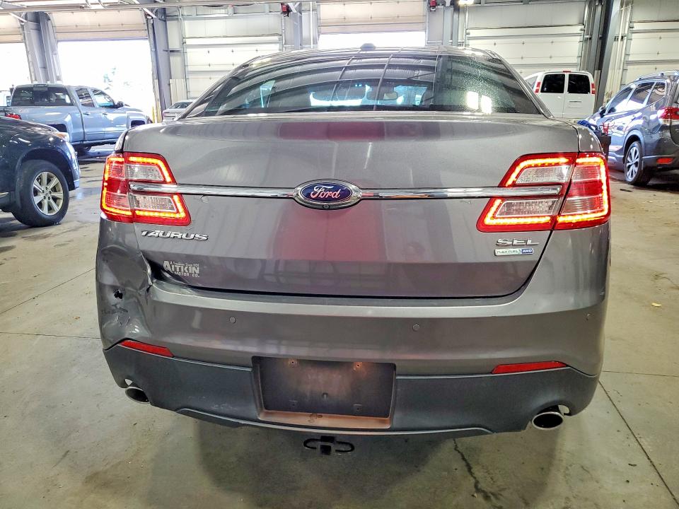 2014 Ford Taurus მანქანა იყიდება აუქციონზე, vin: 1FAHP2H81EG112279, აუქციონის ნომერი: 70326286