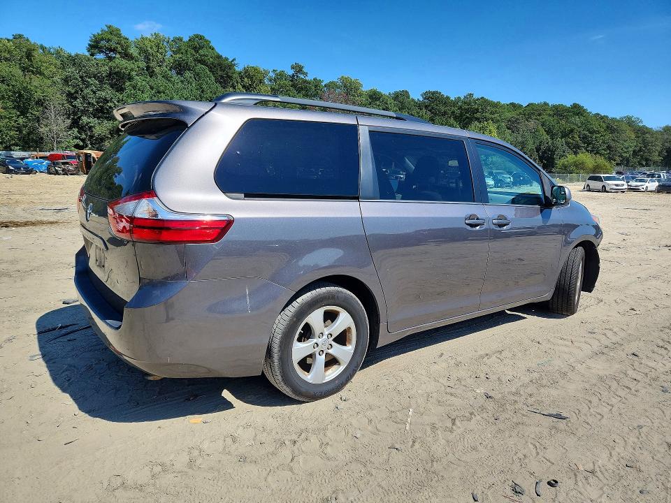 69177046 :رقم المزاد ، 5TDKK3DCXGS736492 vin ، 2016 Toyota Sienna مزاد بيع