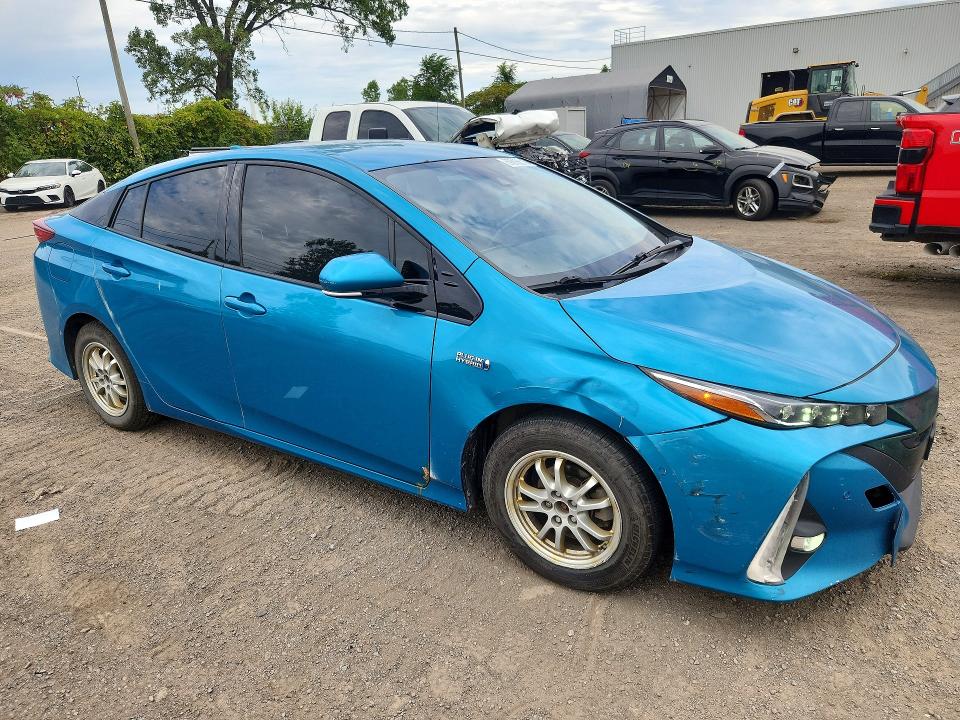 69216316 :رقم المزاد ، JTDKARFP4J3068557 vin ، 2018 Toyota Prius Prime مزاد بيع
