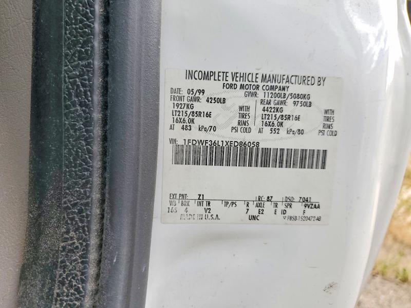 67142326 :رقم المزاد ، 1FDWF36L1XED86058 vin ، 1999 Ford F350 مزاد بيع