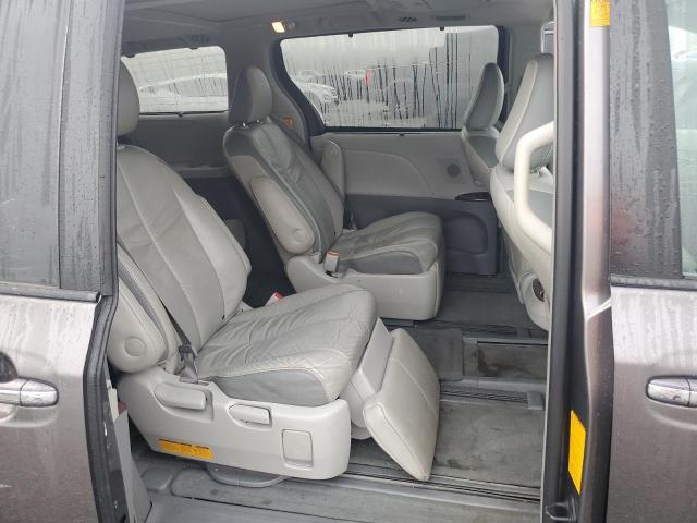 70105576 :رقم المزاد ، 5TDYK3DC1BS024519 vin ، 2011 Toyota Sienna مزاد بيع