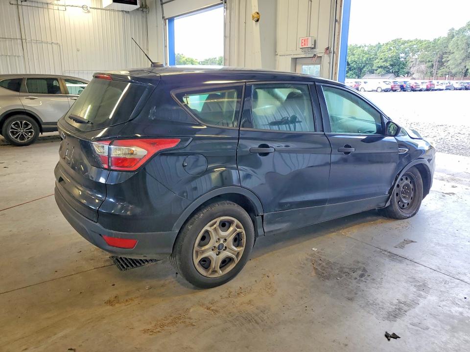 Продаж на аукціоні авто 2017 Ford Escape, vin: 1FMCU0F70HUC10975, номер лоту: 68513926