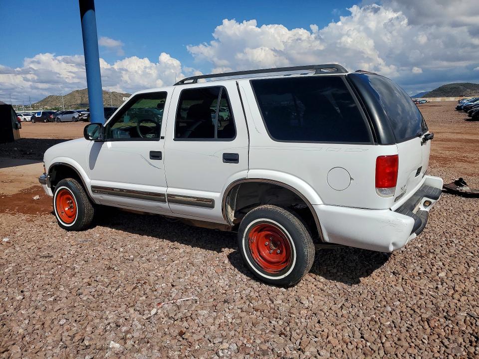 71061346 :رقم المزاد ، 1GNDT13W3X2249526 vin ، 1999 Chevrolet Blazer مزاد بيع