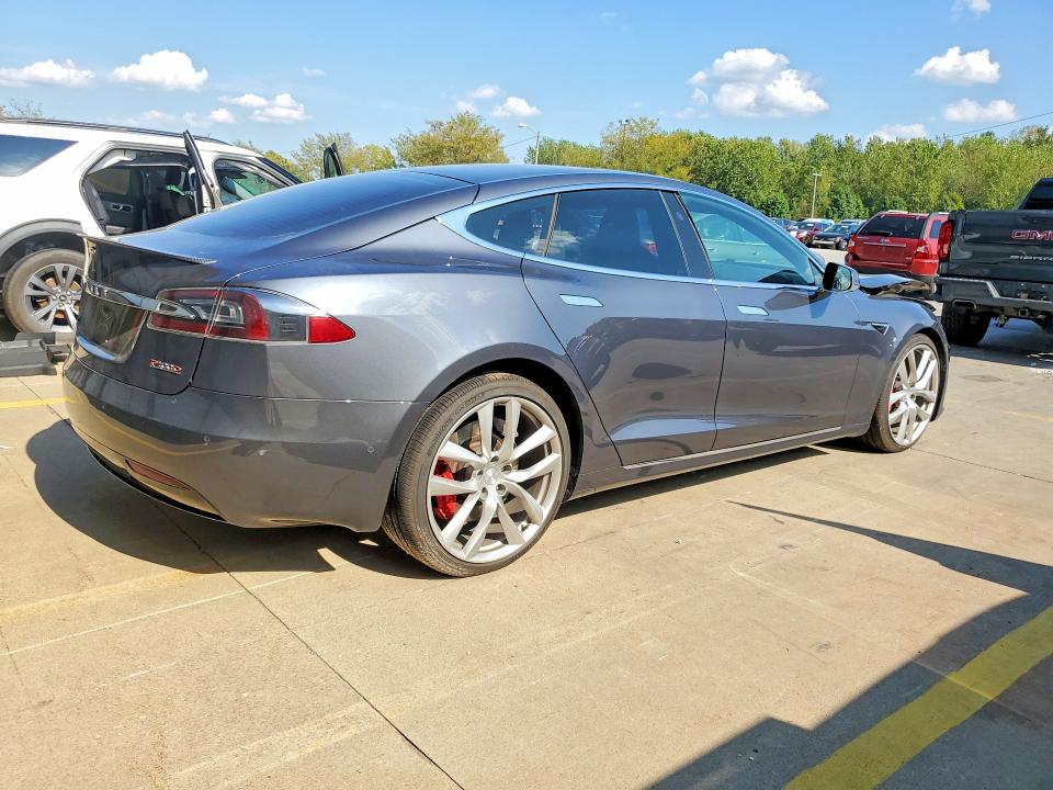 Aukcja sprzedaży 2019 Tesla Model S, vin: 5YJSA1E44KF301110, numer aukcji: 68647296