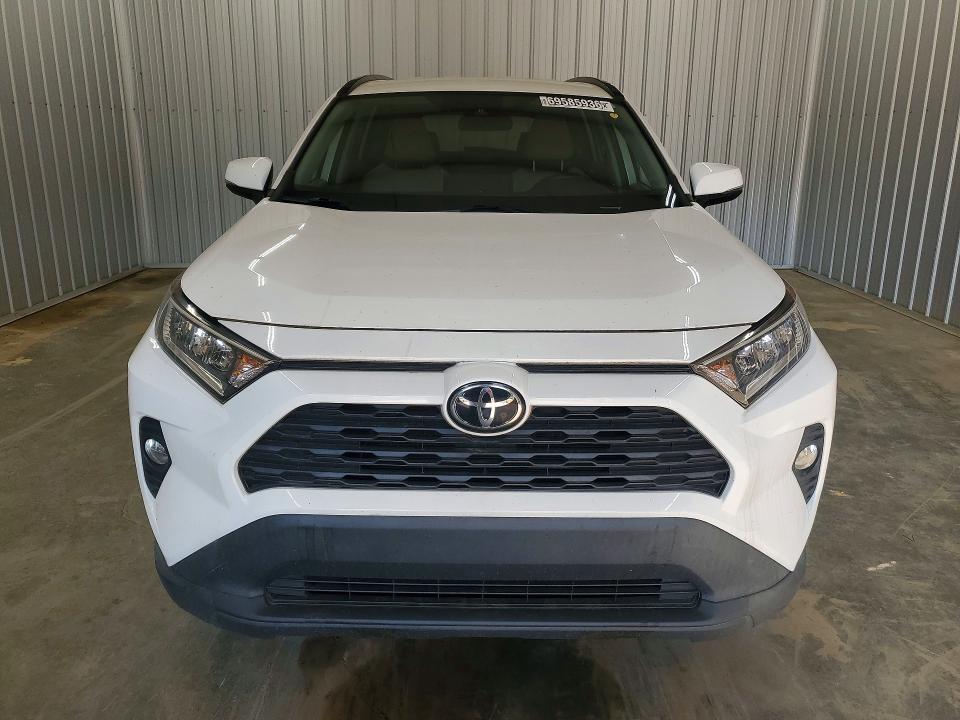 69585936 :رقم المزاد ، 2T3W1RFV6MW171593 vin ، 2021 Toyota Rav4 مزاد بيع