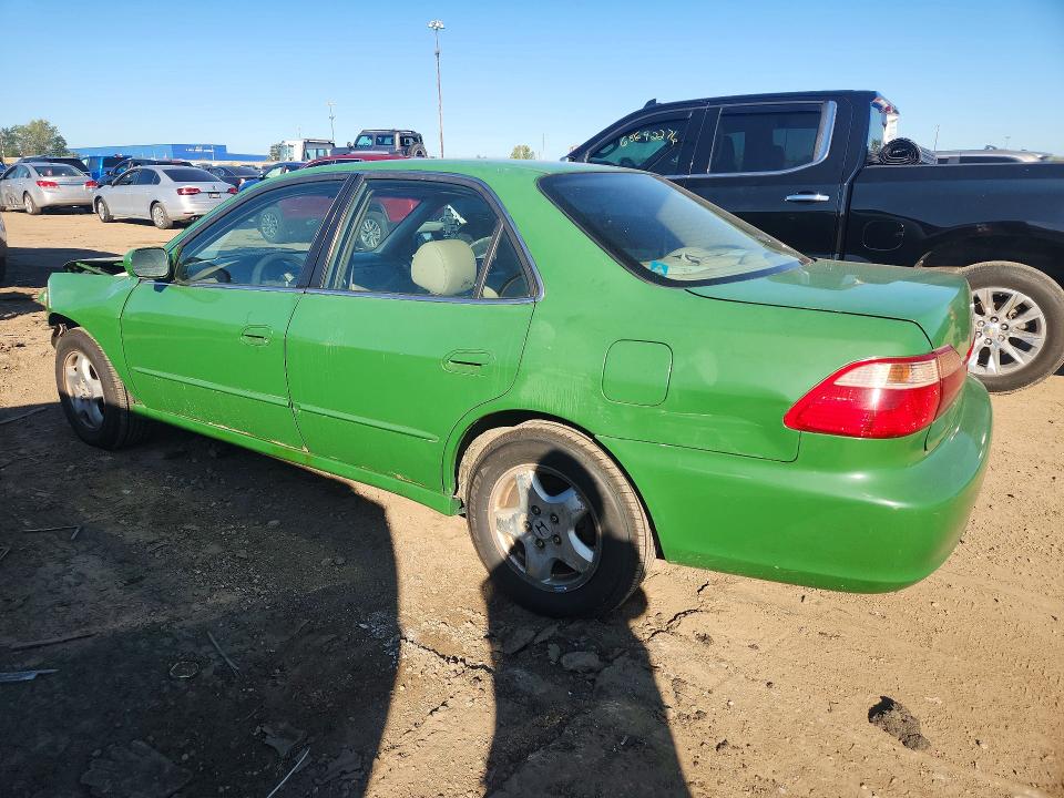 Продаж на аукціоні авто 1998 Honda Accord, vin: 1HGCG1659WA059912, номер лоту: 68880426