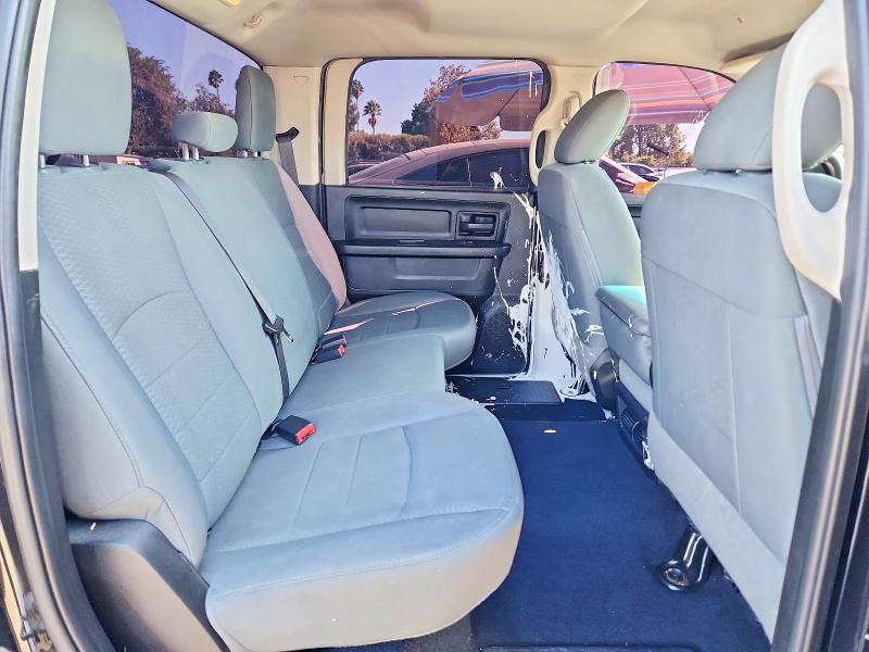 67834796 :رقم المزاد ، 1C6RR6KG2KS521276 vin ، 2019 Ram 1500 Classic مزاد بيع