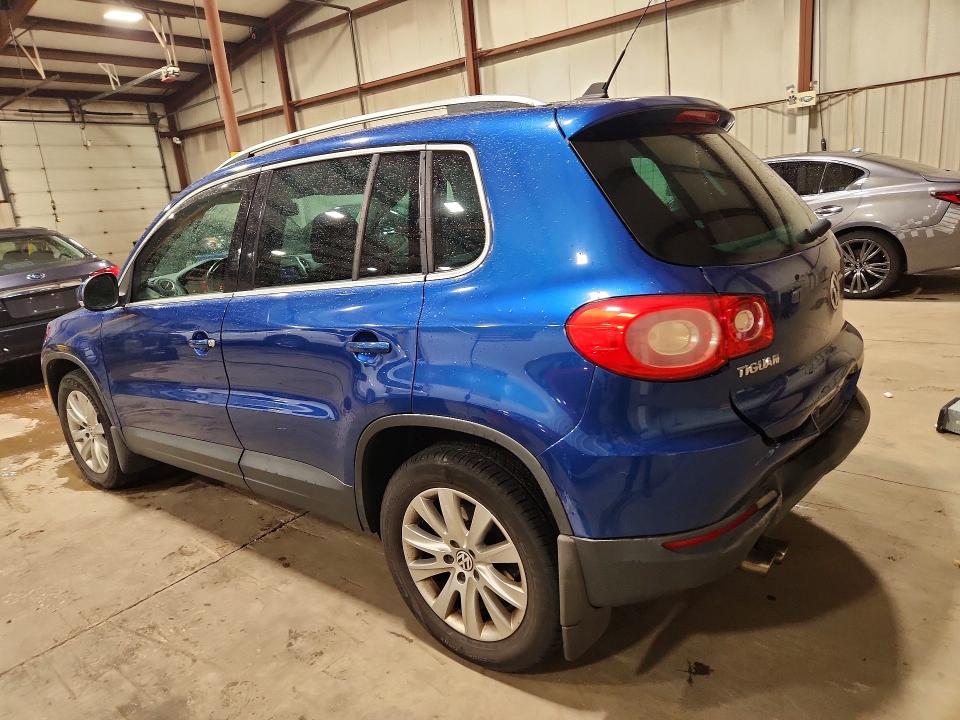 2009 Volkswagen Tiguan მანქანა იყიდება აუქციონზე, vin: WVGBV75N19W004376, აუქციონის ნომერი: 67321166