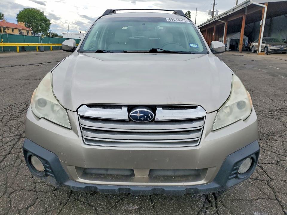 2014 Subaru Outback მანქანა იყიდება აუქციონზე, vin: 4S4BRDLC5E2302743, აუქციონის ნომერი: 69044576