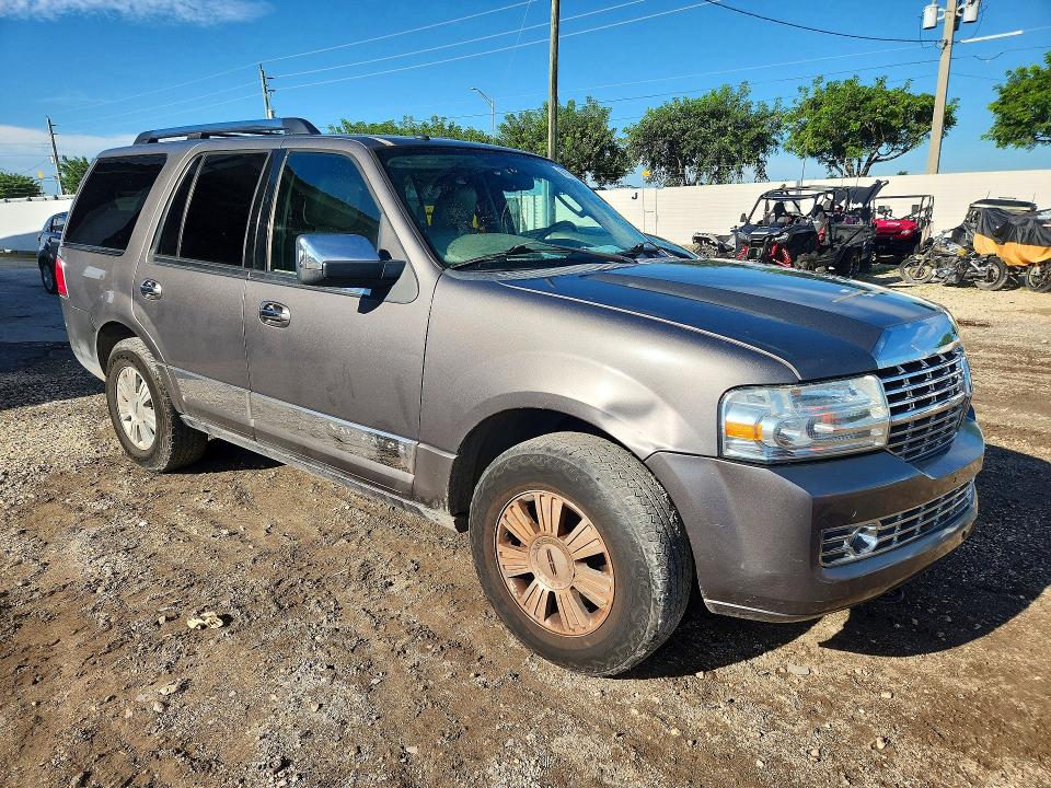 Продаж на аукціоні авто 2013 Lincoln Navigator, vin: 5LMJJ2H58DEL07009, номер лоту: 68926456