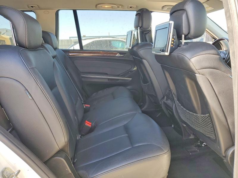 2010 Mercedes-benz Gl მანქანა იყიდება აუქციონზე, vin: 4JGBF7BE9AA550054, აუქციონის ნომერი: 66720876