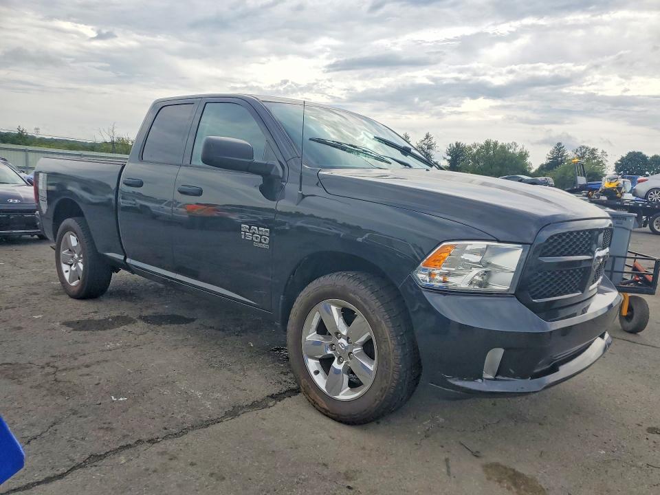 67725196 :رقم المزاد ، 1C6RR7FG6KS523208 vin ، 2019 Ram 1500 Classic مزاد بيع
