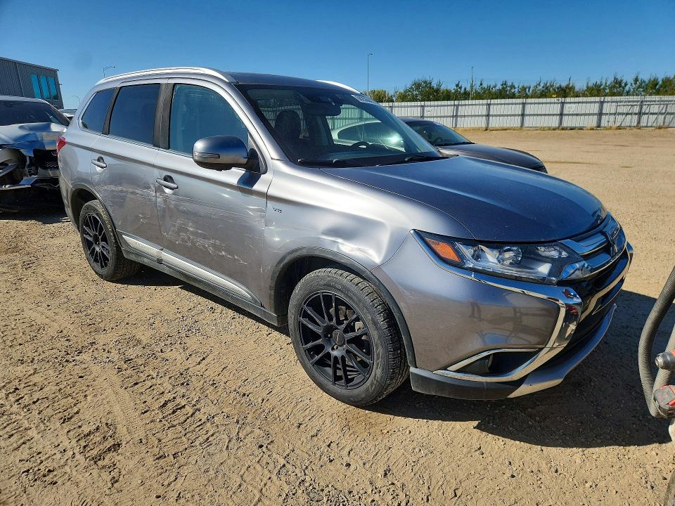 2017 Mitsubishi Outlander მანქანა იყიდება აუქციონზე, vin: JA4JZ4AX2HZ612523, აუქციონის ნომერი: 68256446