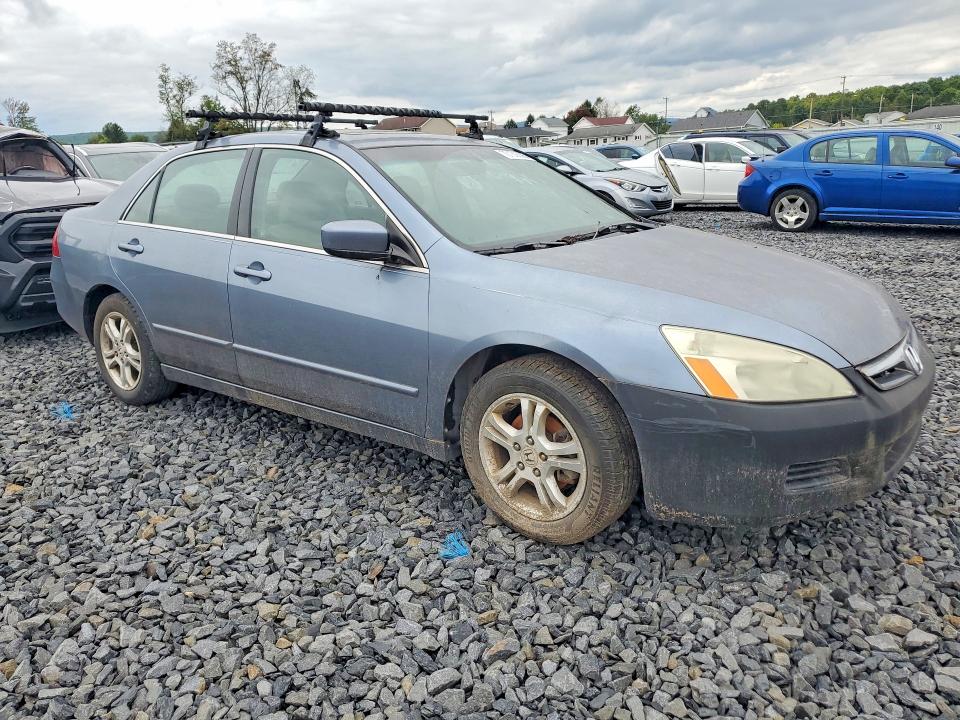 2007 Honda Accord მანქანა იყიდება აუქციონზე, vin: 1HGCM56727A105471, აუქციონის ნომერი: 70132356