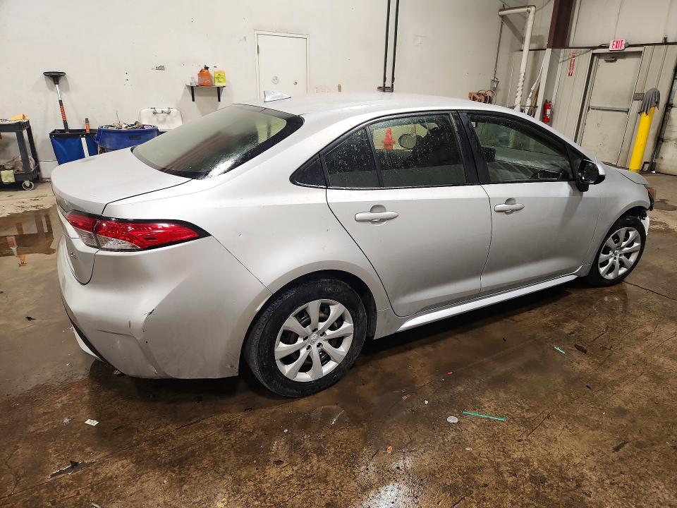 Продажа на аукционе авто 2022 Toyota Corolla, vin: JTDEPMAE8NJ202363, номер лота: 67664536