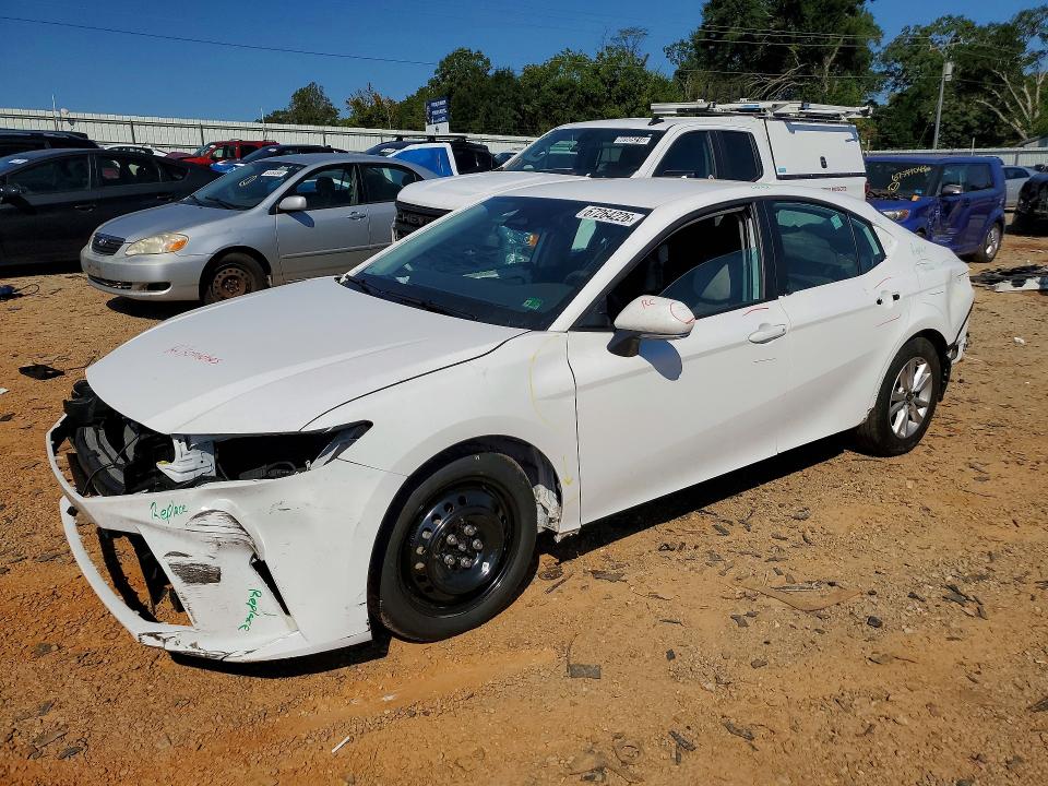 Auction sale of the 2025 Toyota Camry, vin: 4T1DAACK8SU643818, lot number: 67264226