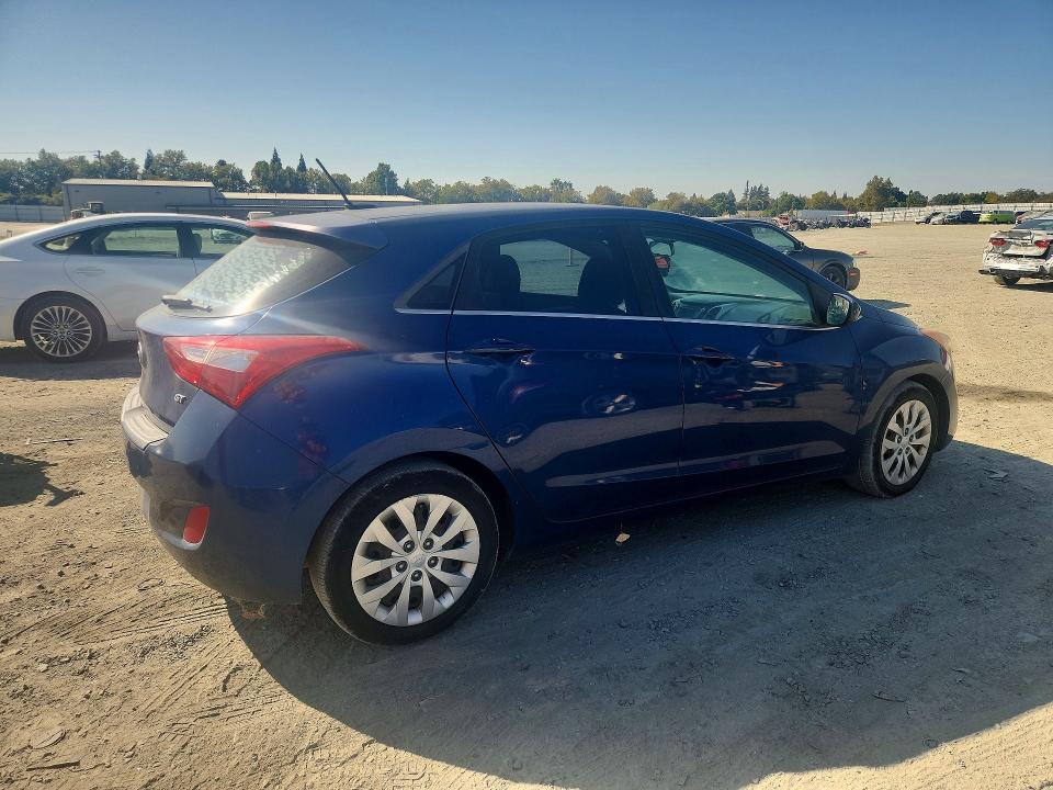 2016 Hyundai Elantra Gt მანქანა იყიდება აუქციონზე, vin: KMHD35LH1GU257089, აუქციონის ნომერი: 70080226