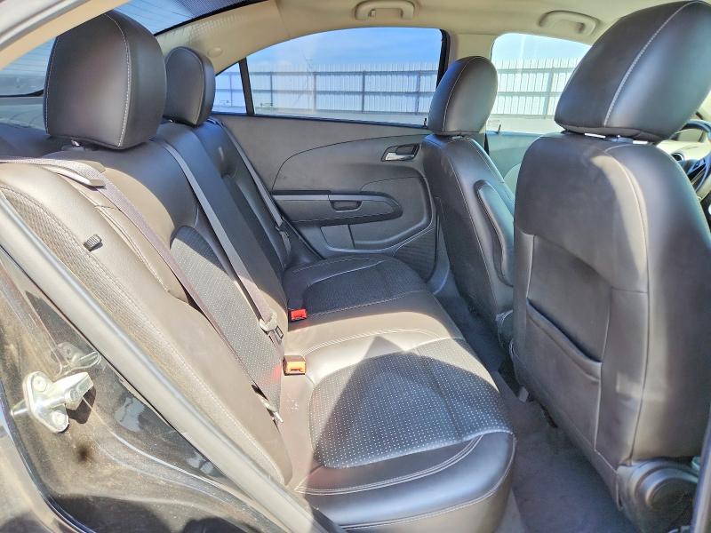 67939896 :رقم المزاد ، 1G1JE5SB1G4146825 vin ، 2016 Chevrolet Sonic مزاد بيع