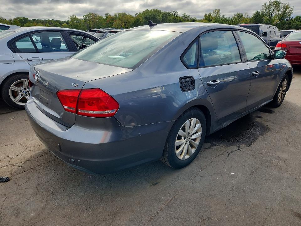 Auction sale of the 2015 Volkswagen Passat, vin: 1VWAT7A33FC004299, lot number: 69537456