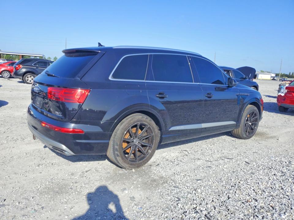 Продаж на аукціоні авто 2017 Audi Q7, vin: WA1LAAF77HD047142, номер лоту: 69370566