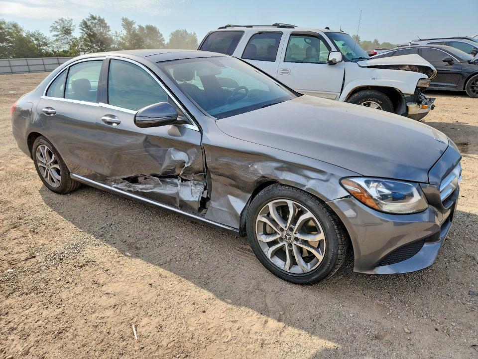 Продаж на аукціоні авто 2017 Mercedes-benz C, vin: 55SWF4KB8HU227608, номер лоту: 67640676