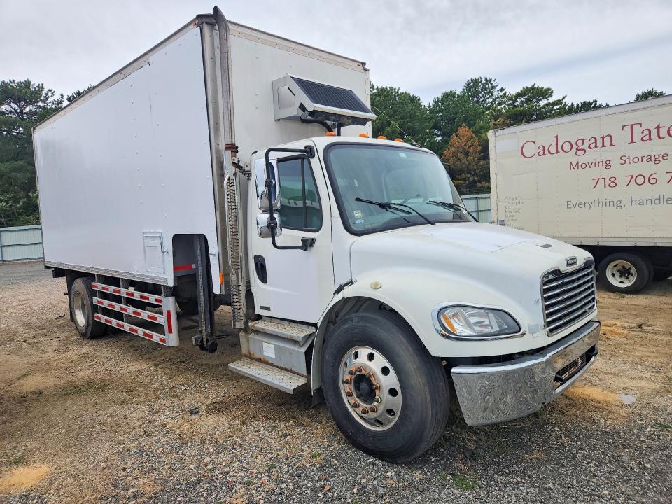 68005466 :رقم المزاد ، 1FVACXDT3CHBD5751 vin ، 2012 Freightliner M2 مزاد بيع