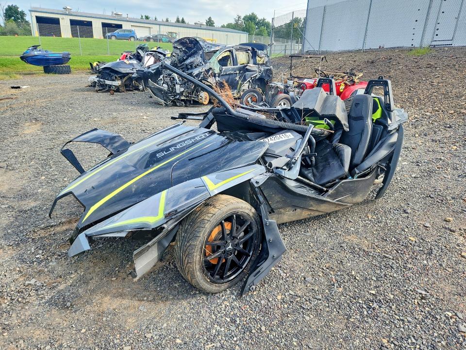 67420416 :رقم المزاد ، 57XAAFGB7P8155918 vin ، 2023 Polaris Slingshot مزاد بيع