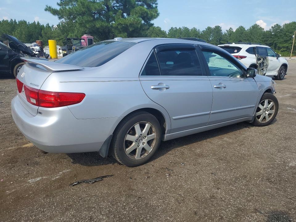 2005 Honda Accord მანქანა იყიდება აუქციონზე, vin: 1HGCM66505A013017, აუქციონის ნომერი: 67596916