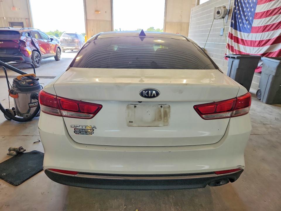 Продажа на аукционе авто 2017 Kia Optima, vin: 5XXGT4L38HG125471, номер лота: 67696886