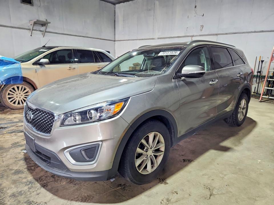 Auction sale of the 2016 Kia Sorento, vin: 5XYPG4A38GG017501, lot number: 70151826