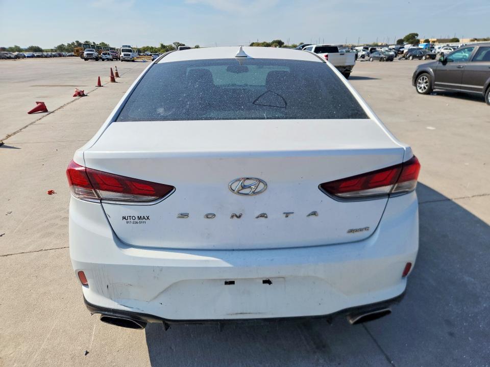 69183036 :رقم المزاد ، 5NPE34AF4JH599223 vin ، 2018 Hyundai Sonata مزاد بيع
