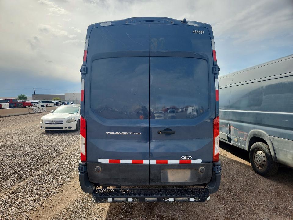 65955586 :رقم المزاد ، 1FTBR3X86LKB13553 vin ، 2020 Ford Transit 250 مزاد بيع