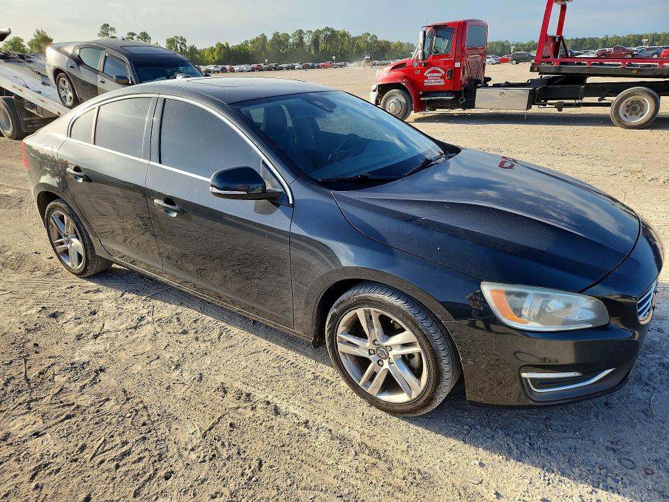 69283536 :رقم المزاد ، YV140MFB0F2315387 vin ، 2015 Volvo S60 مزاد بيع