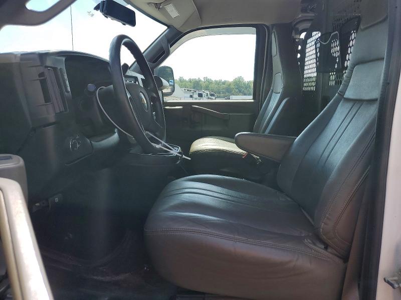 68830436 :رقم المزاد ، 1GCWGAFF9H1351258 vin ، 2017 Chevrolet Express G2500 مزاد بيع