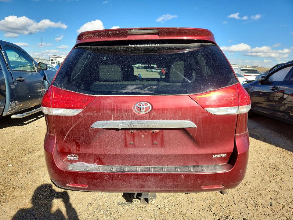 Продажа на аукционе авто 2014 Toyota Sienna, vin: 5TDYK3DC1ES462722, номер лота: 70489606