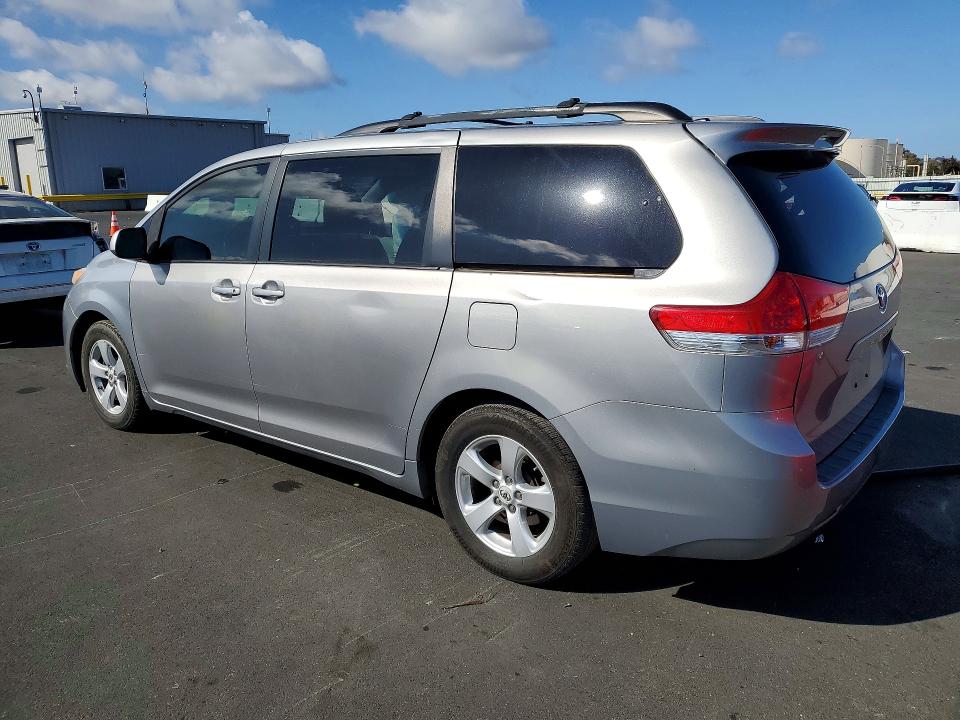 Продаж на аукціоні авто 2011 Toyota Sienna, vin: 5TDKK3DCXBS151288, номер лоту: 68024576