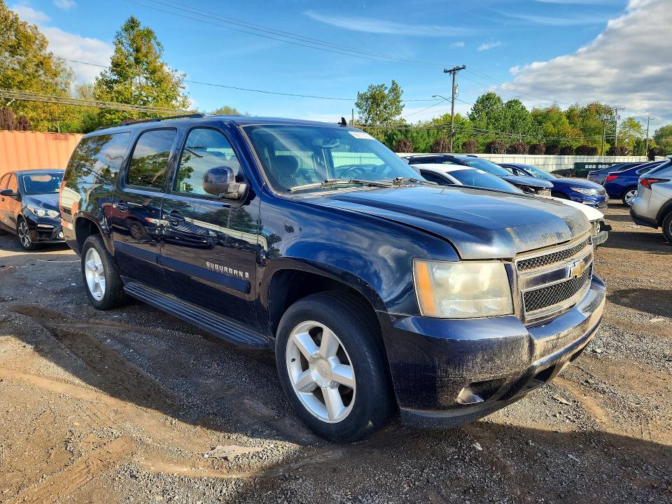 69771316 :رقم المزاد ، 3GNFK16358G173054 vin ، 2008 Chevrolet Suburban مزاد بيع