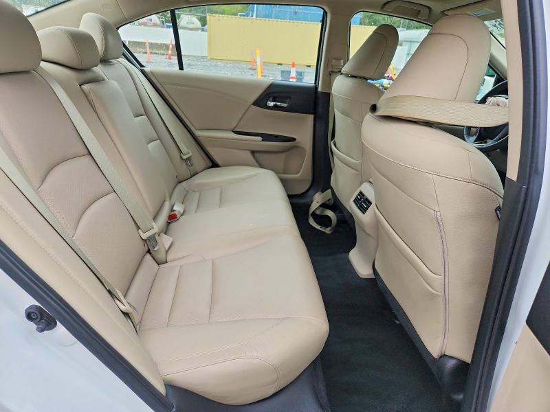 Продажа на аукционе авто 2015 Honda Accord, vin: 1HGCR2F85FA014864, номер лота: 68893306